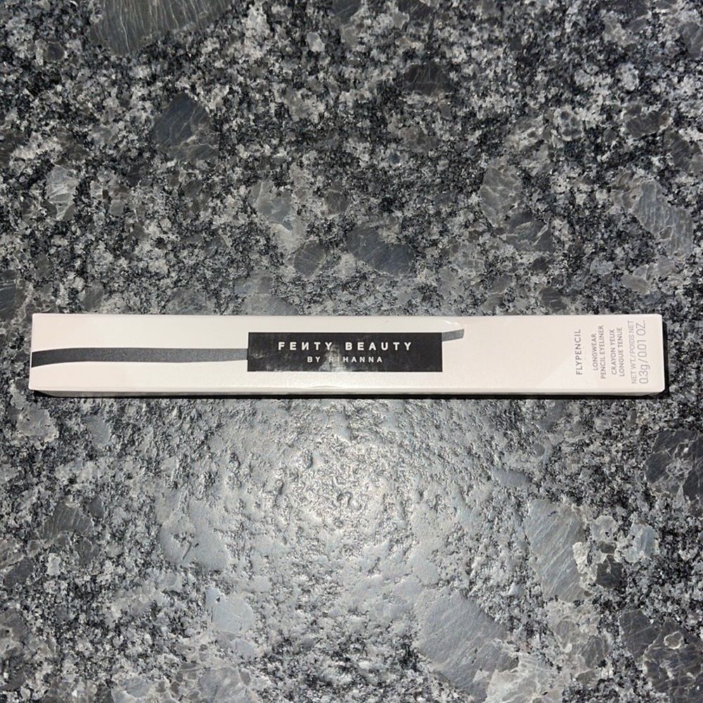 Fenty Beauty by Rihanna Flypencil Longwear Eye Liner in Cuz I’m Black new